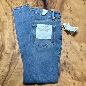 NWT Good American “Good Legs” Distressed jeans